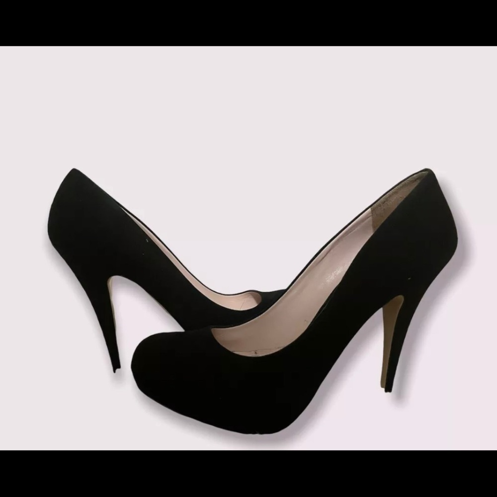 $795 MIU MIU Black Platform Heels Size 40.5 (US 10.5) Fits Like 40/ 10